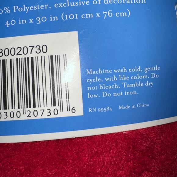 Tiddliwinks 40 in X 30 in Candy Cane Red White Fleece Child Infant Blanket NEW - Picture 6 of 7